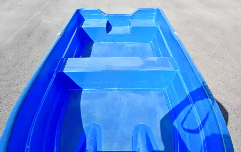 Стеклопластиковая лодка Neman-340 (тримаран) в Новосибирске