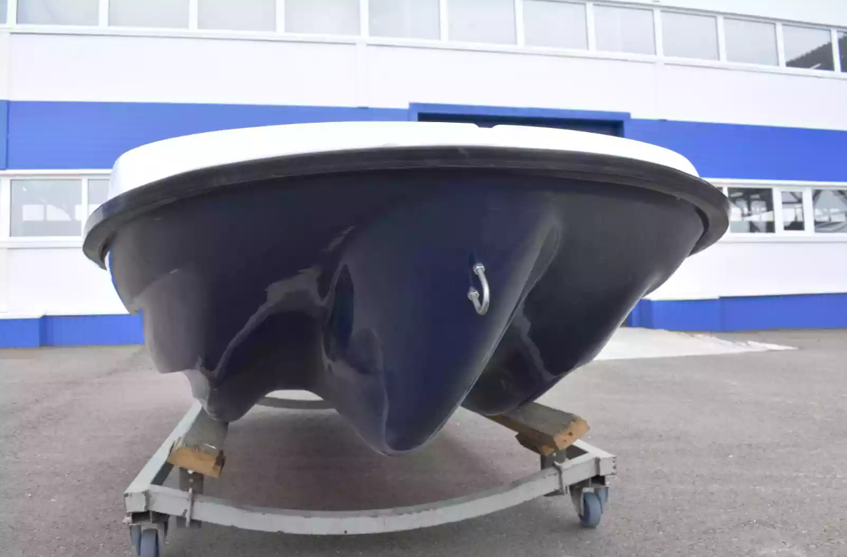 Стеклопластиковая лодка Пингвин New (тримаран) в Новосибирске