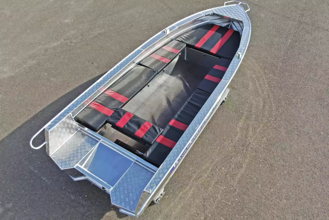 Алюминиевая лодка Wyatboat-390РМ увеличенный борт в Новосибирске