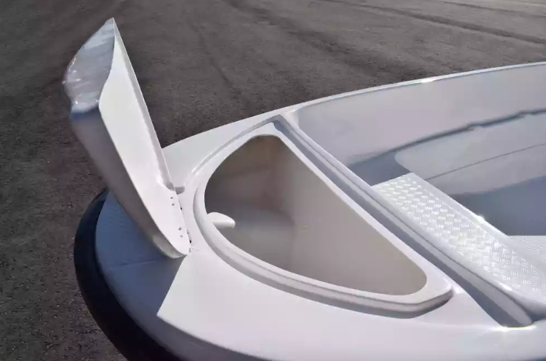 Стеклопластиковая лодка Пингвин (тримаран) в Новосибирске