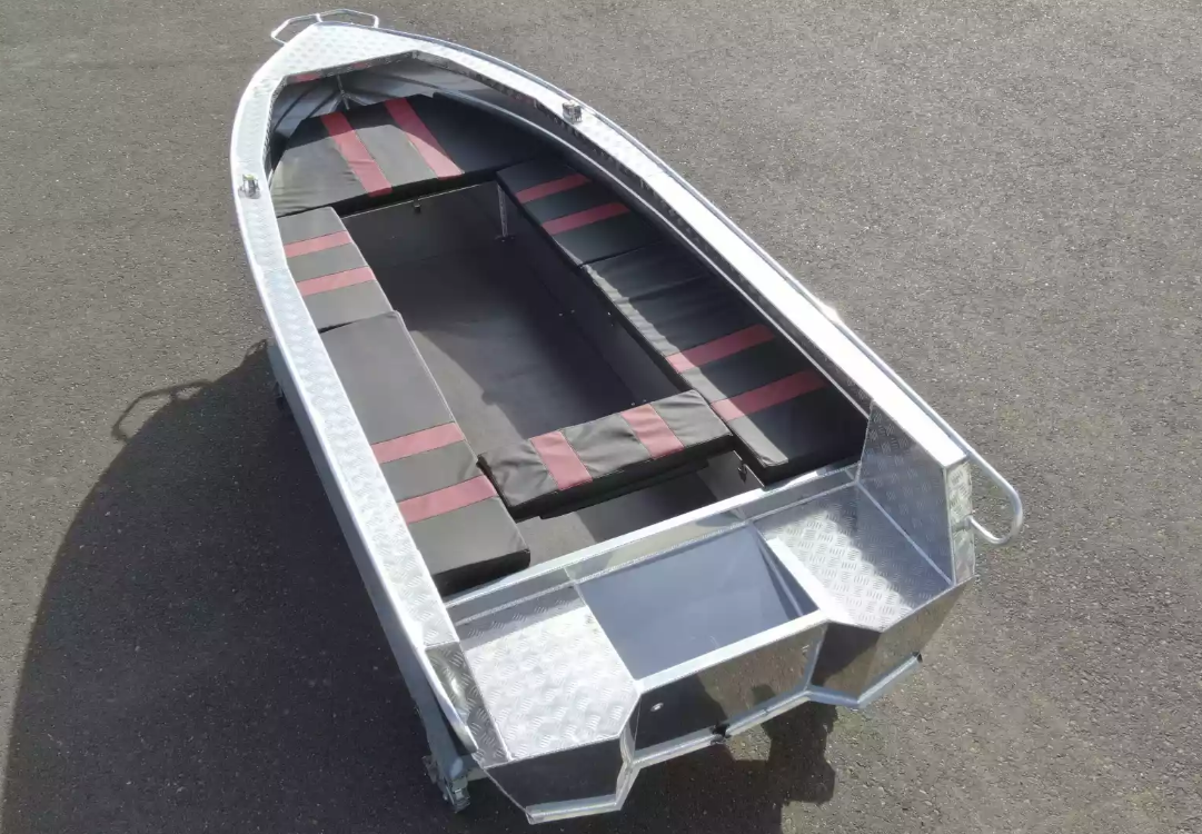 Алюминиевая лодка Wyatboat-390РМ увеличенный борт в Новосибирске