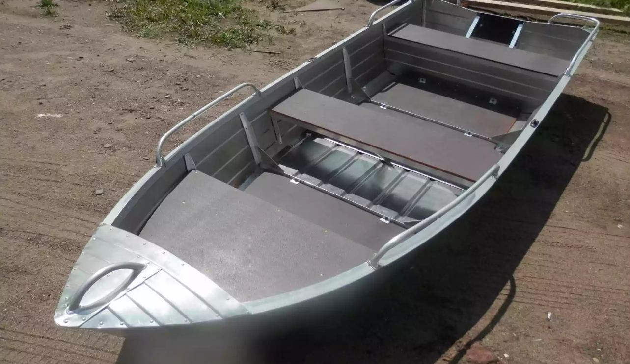 Алюминиевая лодка Вятка-Профи 32 в Новосибирске