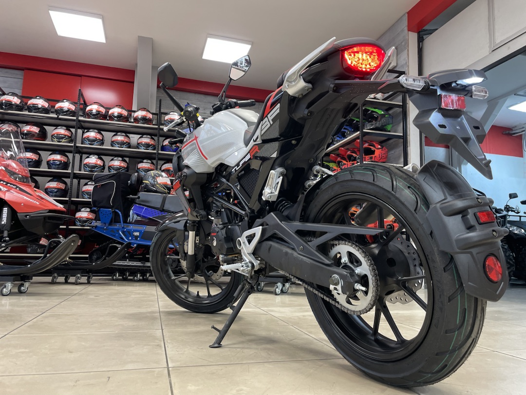 Мопед PROMAX CB150R (49) в Новосибирске