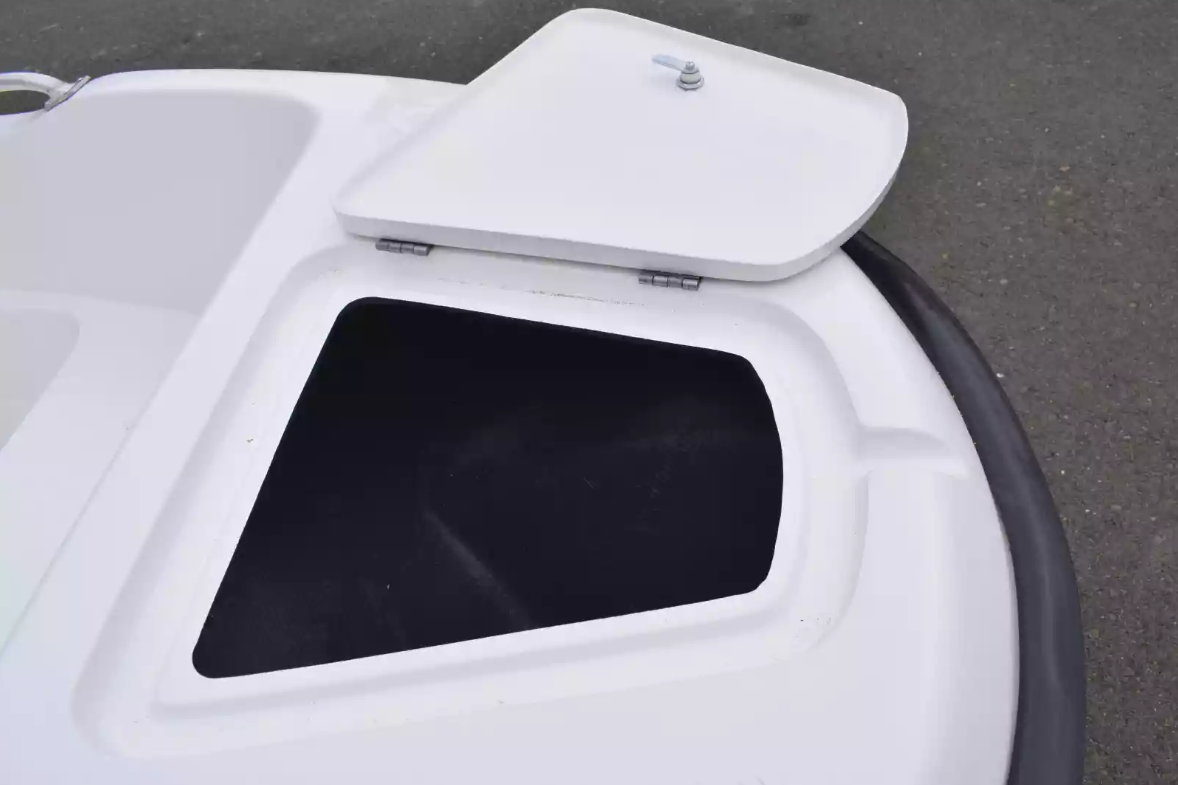 Стеклопластиковая лодка Пингвин New (тримаран) в Новосибирске