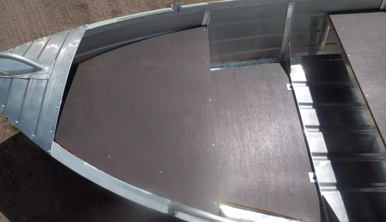 Алюминиевая лодка Вятка-Профи 32 в Новосибирске