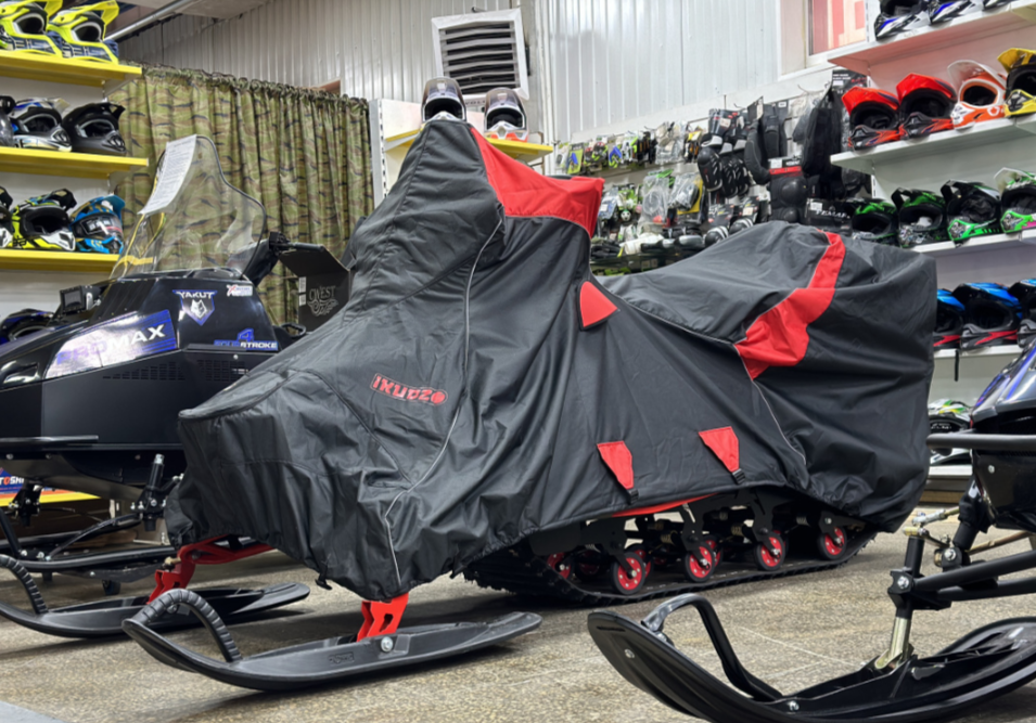 Чехол транспорт. снегохода IKUDZO HUNTER черно-красный Оксфорд ПРЕМИУМ качества с лого IKUDZO в Новосибирске