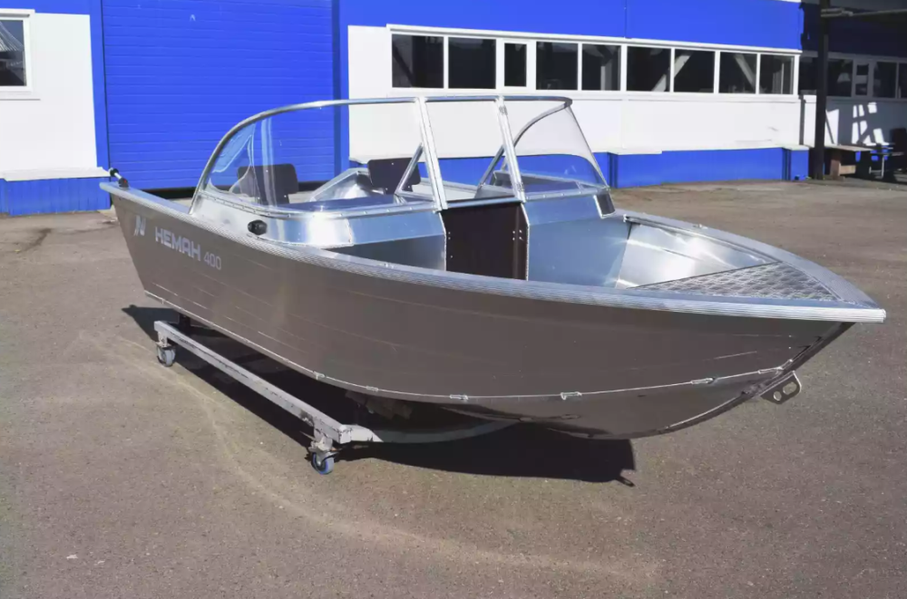 Алюминиевая лодка  Неман-400 DCM в Новосибирске