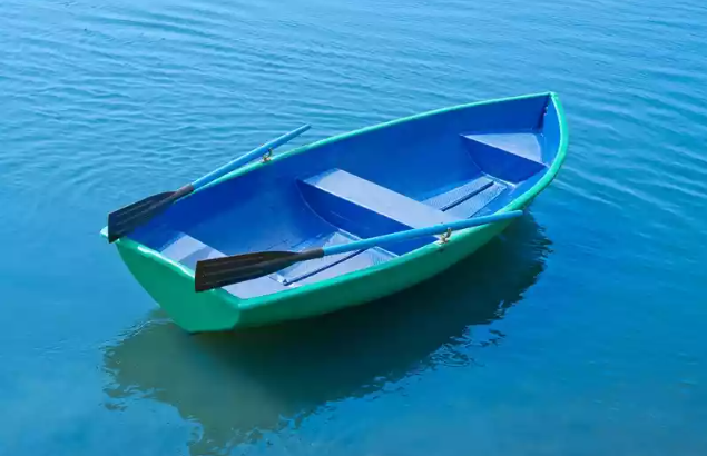 Стеклопластиковая лодка Дельфин в Новосибирске