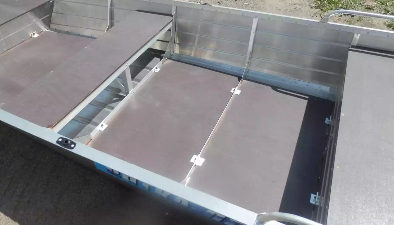 Алюминиевая лодка Вятка-Профи 32 в Новосибирске