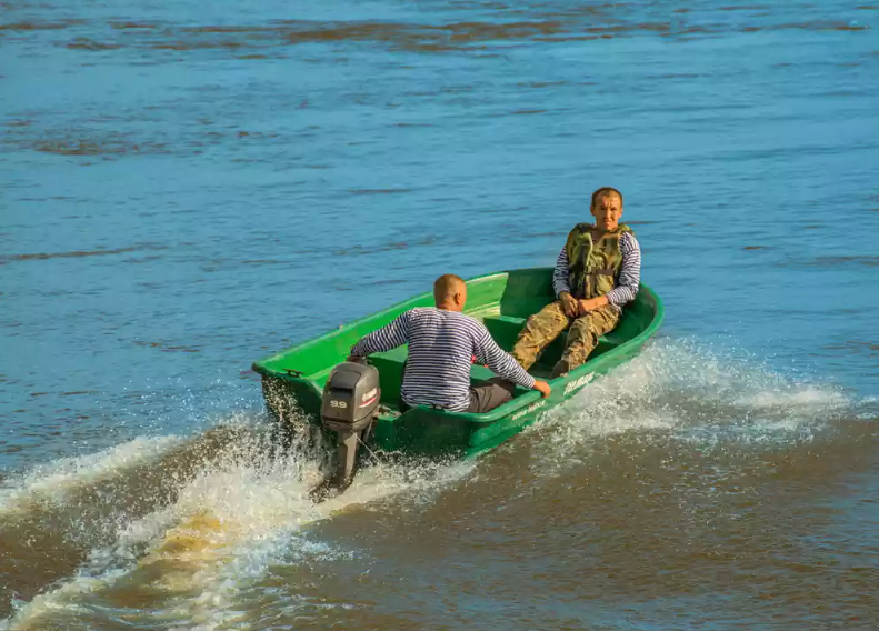 Стеклопластиковая лодка Neman-340 (тримаран) в Новосибирске