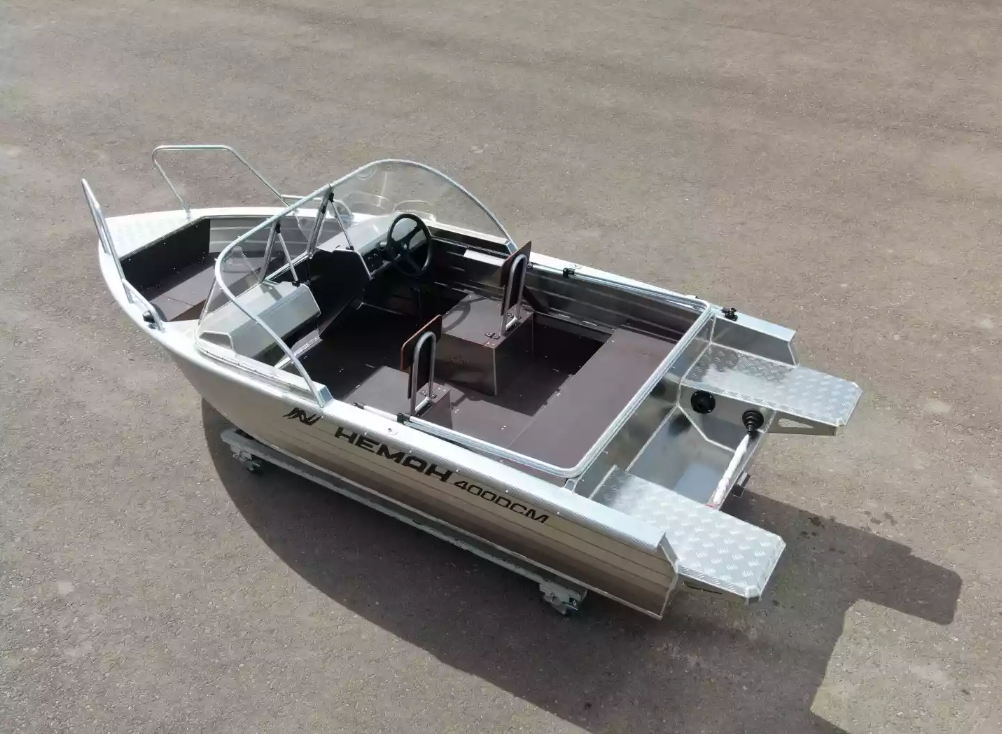 Алюминиевая лодка  Неман-400 DCM NEW в Новосибирске