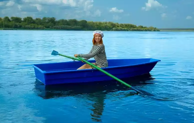 Стеклопластиковая лодка Малютка в Новосибирске