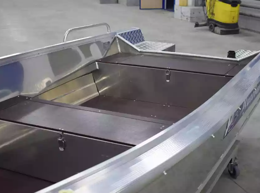 Алюминиевая лодка  Wyatboat-430 Р в Новосибирске