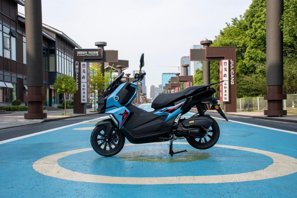 Скутер PROMAX BMW C250X в Новосибирске