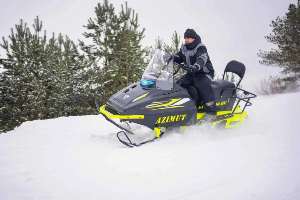 Миниснегоход Бурлак Азимут 24 л.с. , эл.запуск, реверс, тормоз гидравл, капот черный в Новосибирске