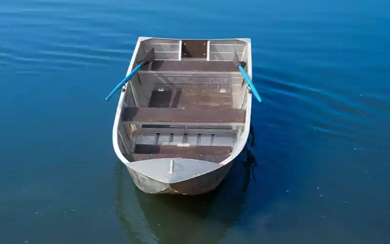 Алюминиевая лодка Вятка-Профи 37 в Новосибирске