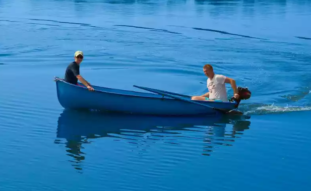 Стеклопластиковая лодка Омуль в Новосибирске