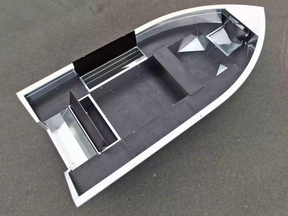 Алюминиевая лодка  Неман-420 в Новосибирске