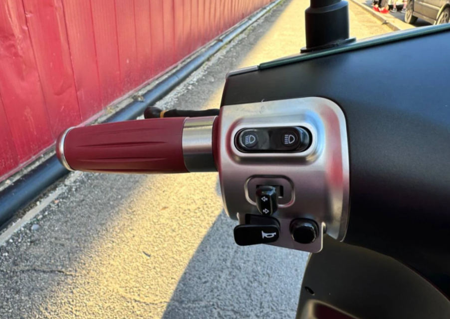 Скутер PROMAX Miami 240 (49) в Новосибирске