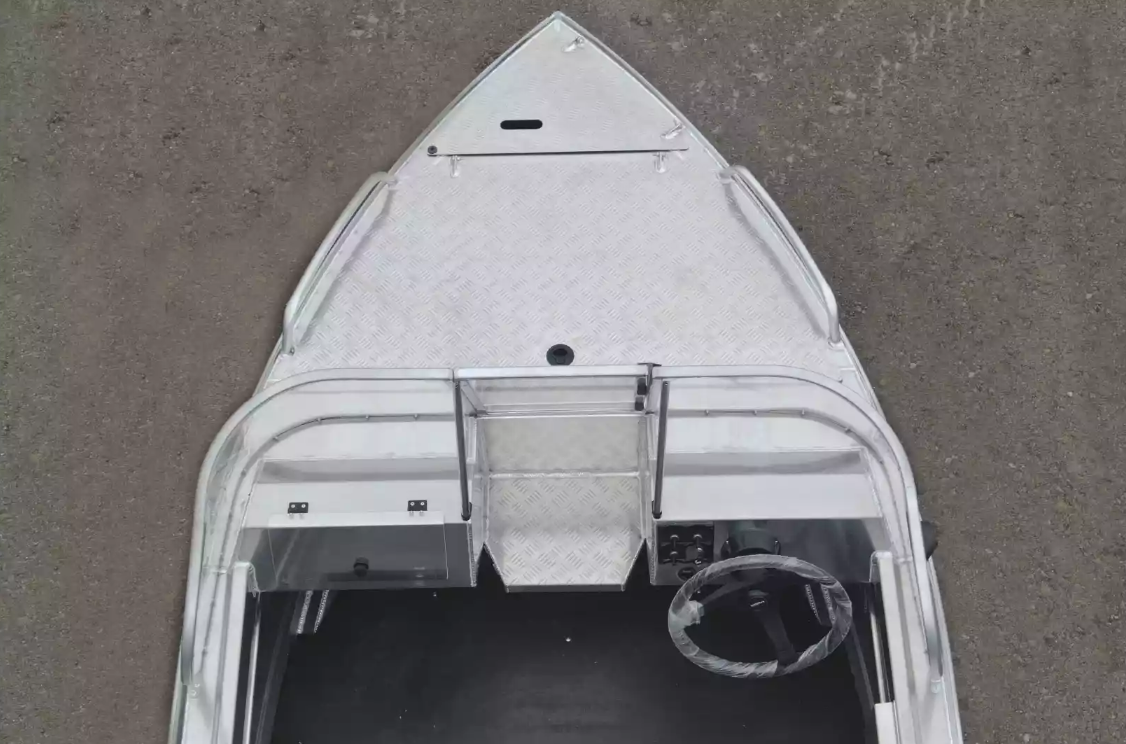 Алюминиевая лодка  Neman-400 PRO в Новосибирске