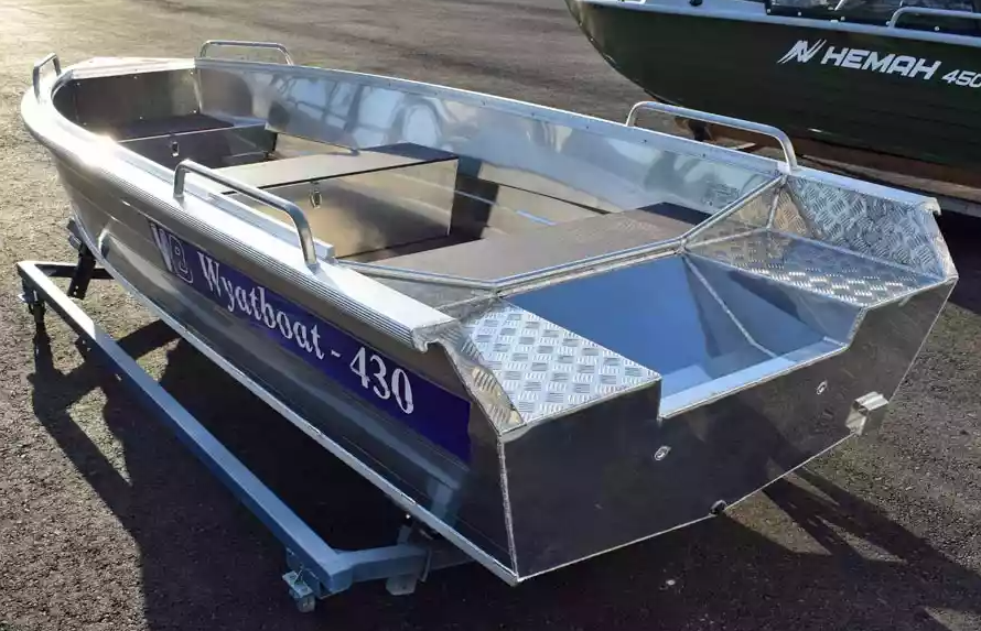 Алюминиевая лодка  Wyatboat-430 Р в Новосибирске