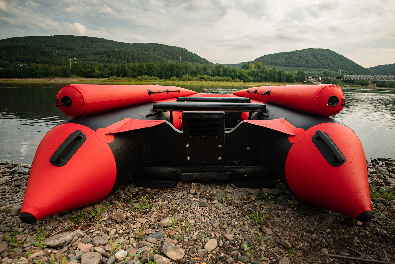 Лодка MISHIMO RIVER FJET PRO 410  под водомет в Новосибирске