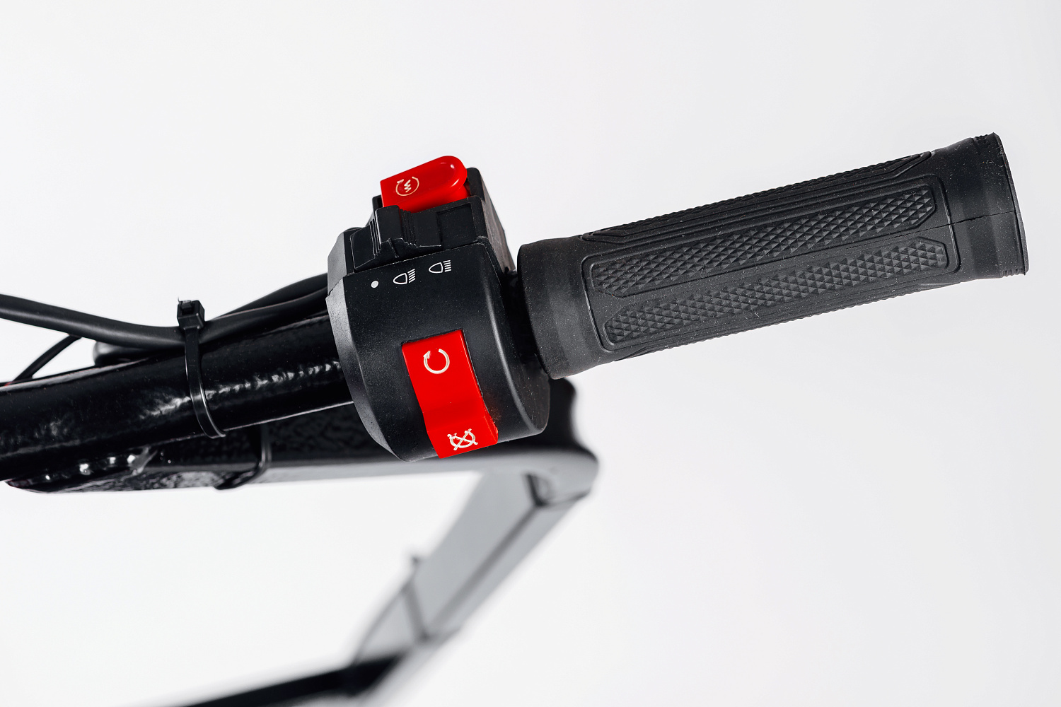 МОТОБУКСИРОВЩИК IKUDZO LONG 2.0 1700/500 EKR19 в Новосибирске