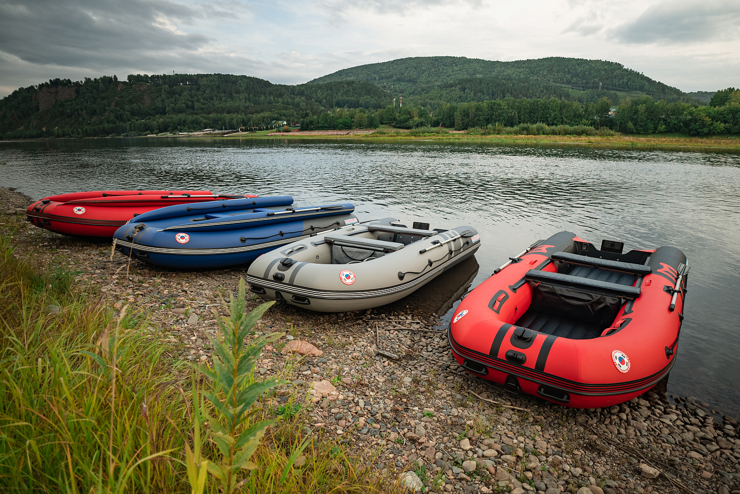 Лодка MISHIMO RIVER FJET PRO 410  под водомет в Новосибирске